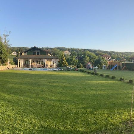 הוילה סמדרבו Vila Lily מראה חיצוני תמונה