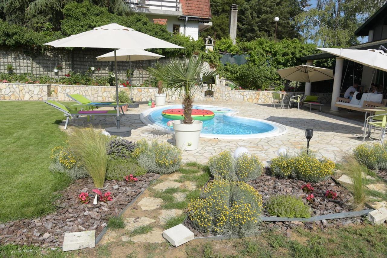 הוילה סמדרבו Vila Lily מראה חיצוני תמונה